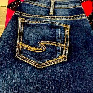 SILVER JEANS
Boyfriend